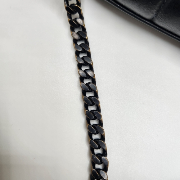 Saint Laurent Loulou Matelasse Shoulder Bag Medium Black Leather - Picture 4 of 15